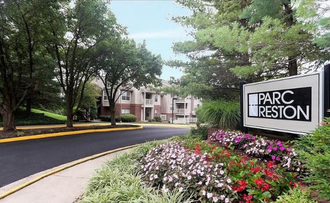Building Photo - 1702 Ascot Way