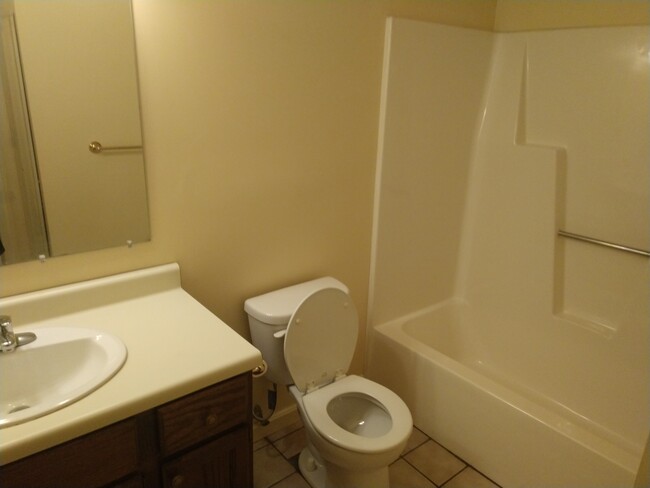 1st Bathroom - 270 Talsman Dr