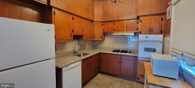 Building Photo - 8513 Agusta St