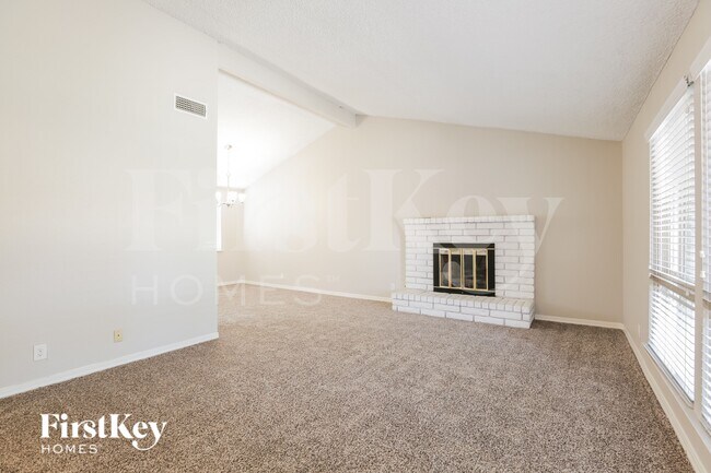 Building Photo - 5341 Supai Dr