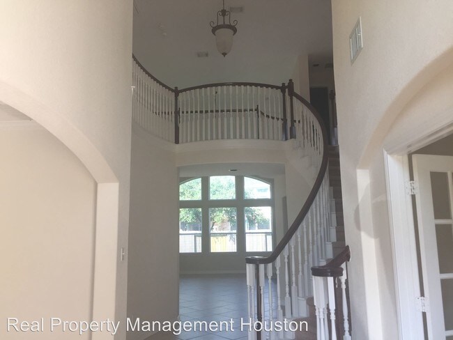 Foto del edificio - 14207 Parable Ln
