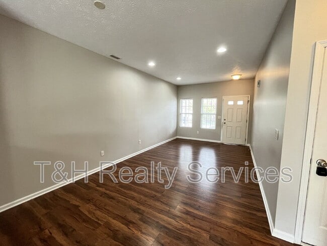 Building Photo - 9765 Rolling Plain Dr