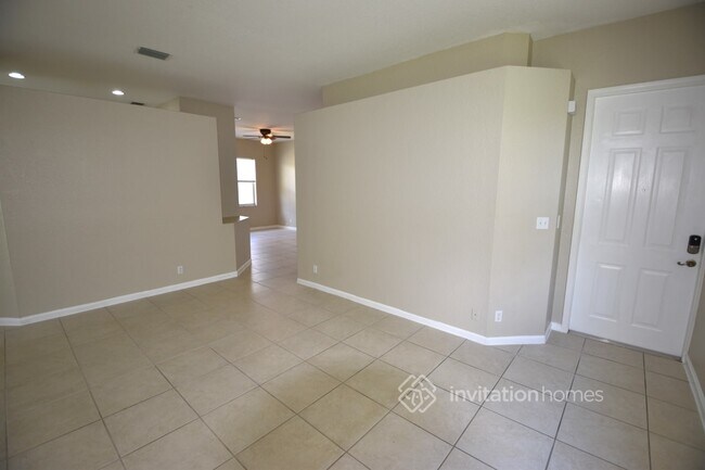 Foto del edificio - 7570 NW 70th Ave