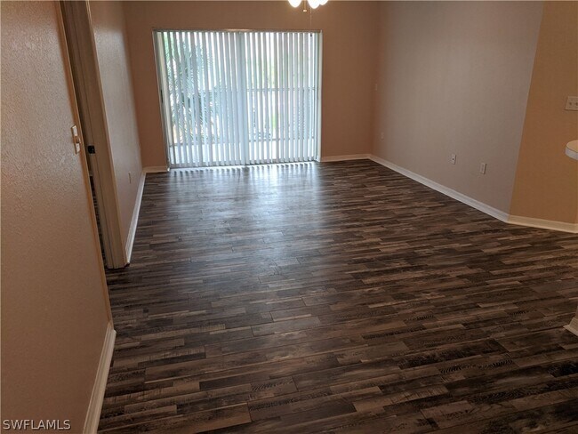 Foto del edificio - 6400 Aragon Way