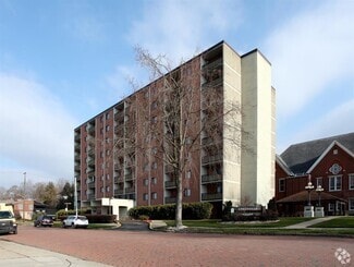 Building Photo - 9 N Penn Ave
