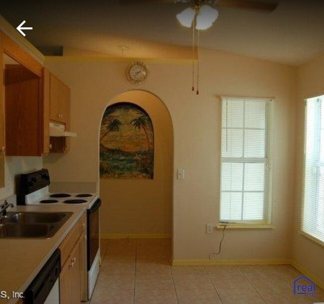 Foto del edificio - 7403 Overland Park Blvd W