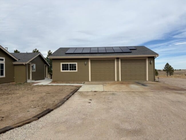 Building Photo - Mountain View Ranch house on 5 acres