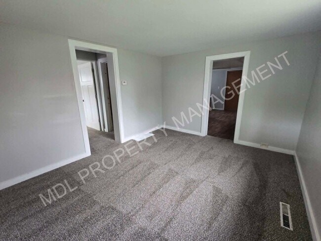 Foto del edificio - Spacious 3-Bedroom Home in Saginaw