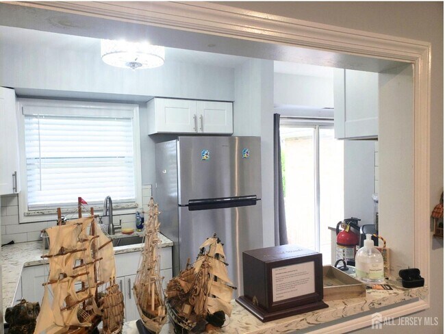 Foto del edificio - 45 Old Millstone Dr