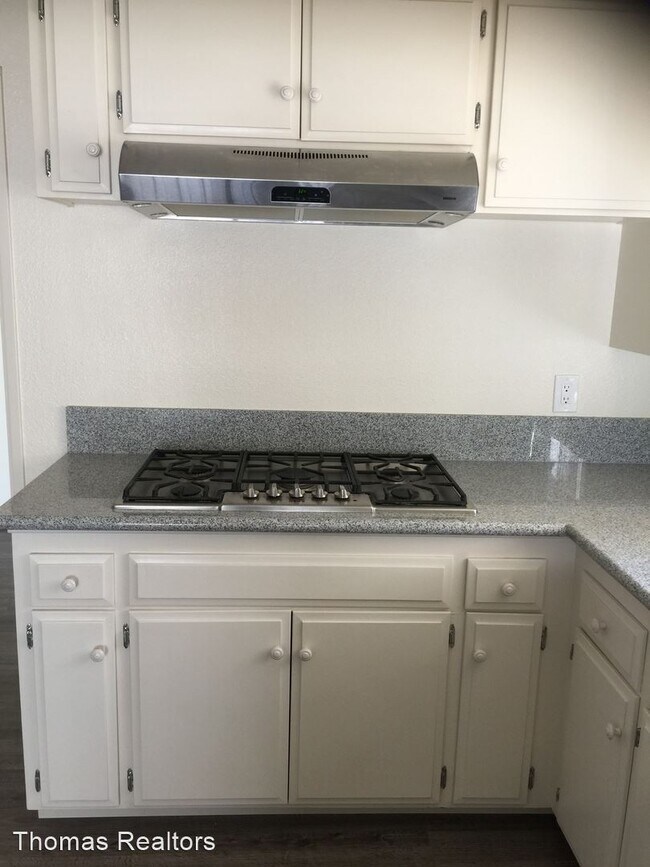 Foto del edificio - 4 br, 2 bath House - 917 Eton Court