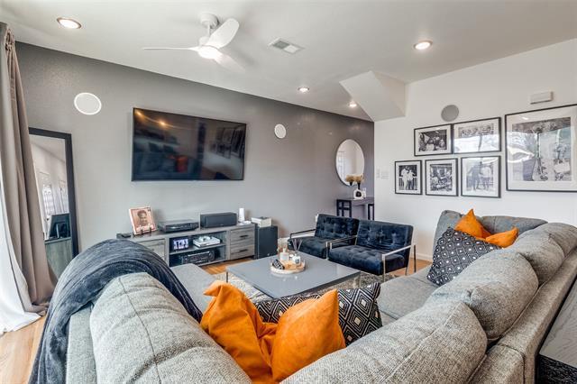 Foto del edificio - 3121 Rutz St