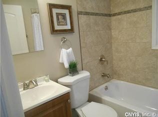 Building Photo - Comfortable Cape North Syracuse 3 bed/1 Bath