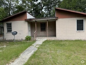 Building Photo - 606 Cypress St