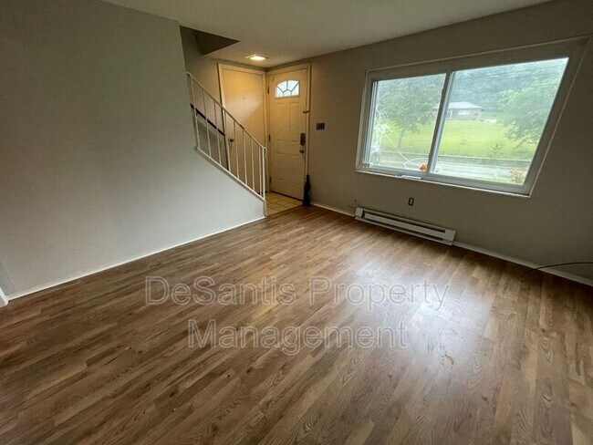 Foto del edificio - 3523 Conway Wallrose Rd