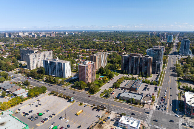 Aerial Photo - 2727 Victoria Park Ave