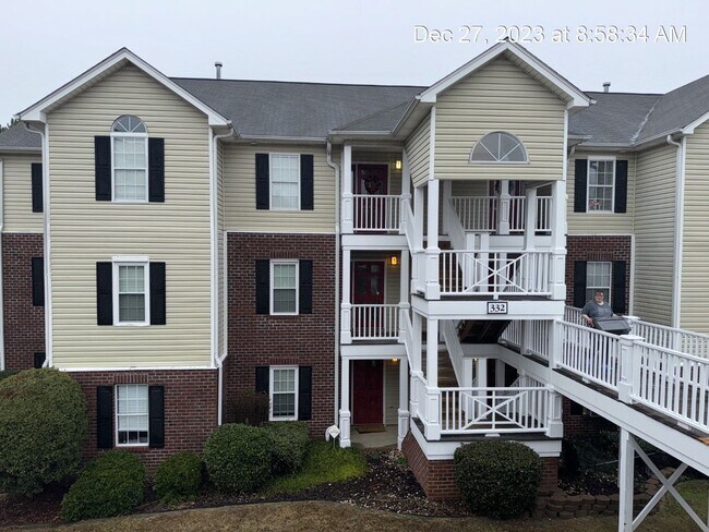 Building Photo - 332-5 Bubble Creek