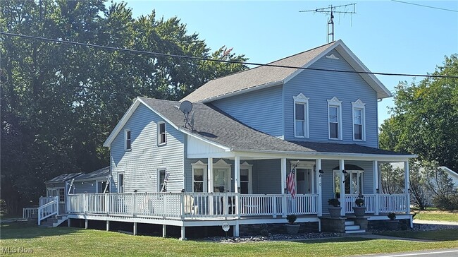 Building Photo - 410 E Main St