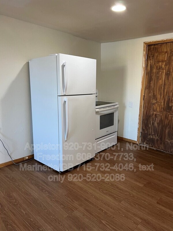 Building Photo - 310 Main St