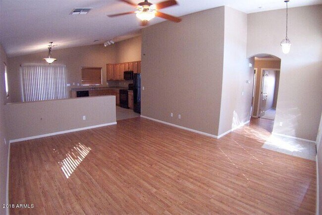 Building Photo - 43272 W Chisholm Dr