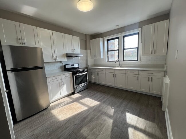 Building Photo - 195 Prospect St