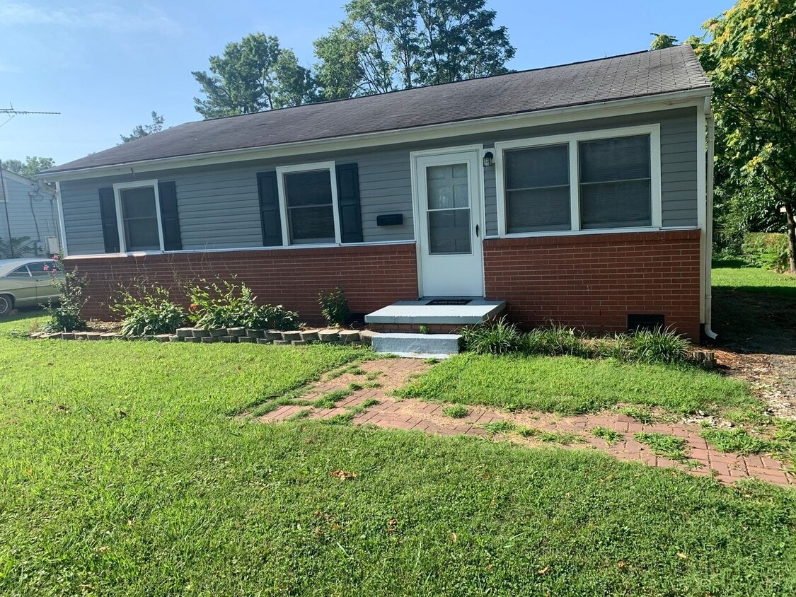 1510 18th St, Greensboro, NC 27405 House Rental in Greensboro, NC