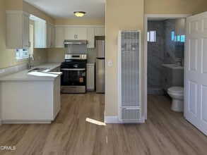 Building Photo - 237 Brucker Rd W Building Photo - 237 Brucker Rd W