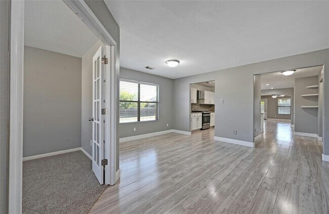 Building Photo - 245 Cold Spring