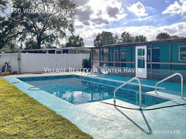 Building Photo - Winter Haven Pool Home With Fenced Yard