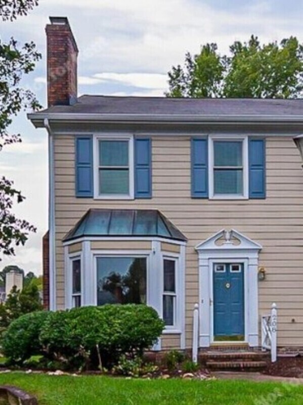 Foto principal - 208 Standish Drive - 1