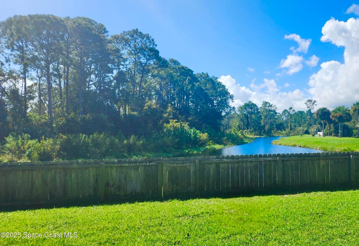 Foto del edificio - 449 Alison St