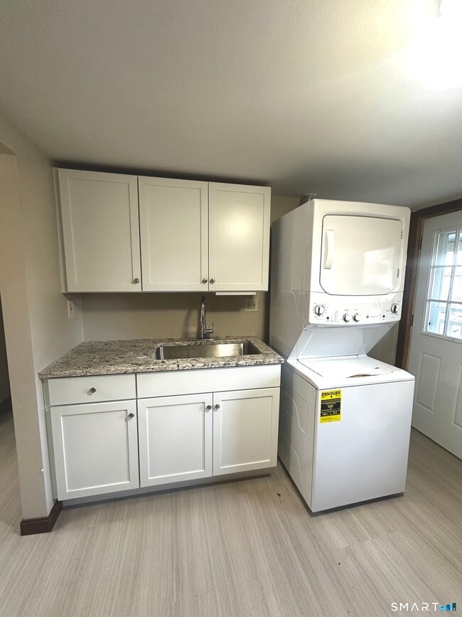 Foto del edificio - 6 Erin St