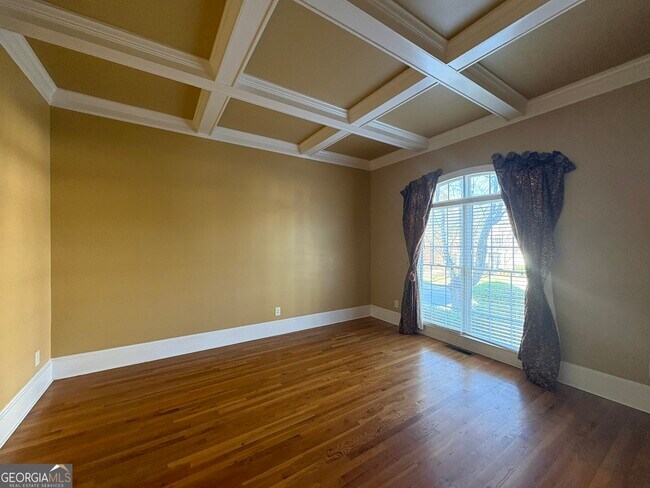 Foto del edificio - 5930 Abbotts Run Tr