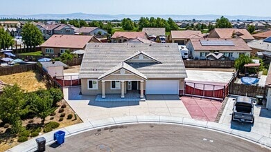 Building Photo - 2375 Excalibur Pl