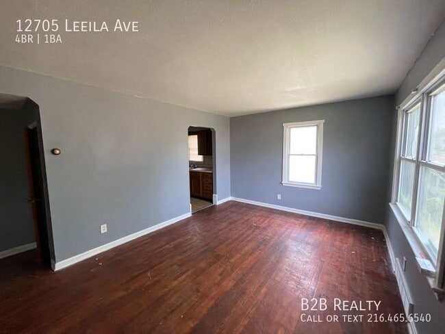 Building Photo - 12705 Leeila Ave
