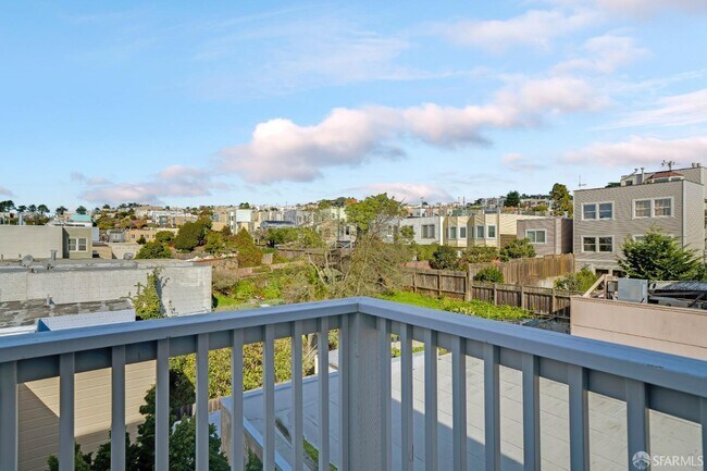 Foto del edificio - 1642 Taraval St