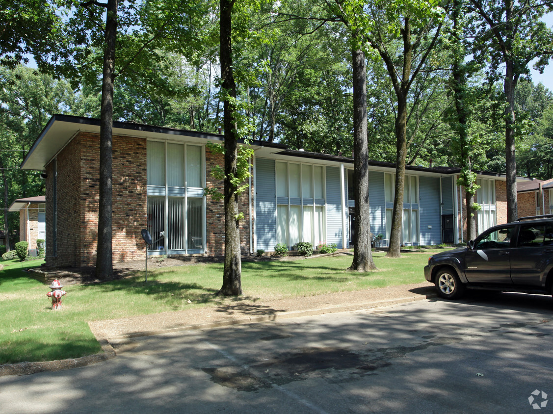 Mendenhall Gardens Apartments Memphis