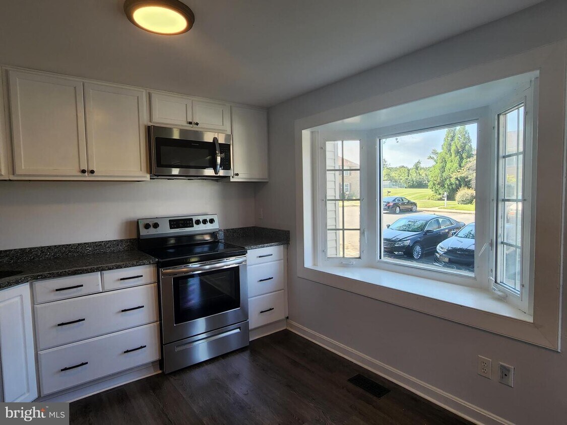 8 Bardia Ct, Rosedale, MD 21237 Townhome Rentals in Rosedale MD