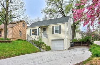 Building Photo - 2630 N 70th St