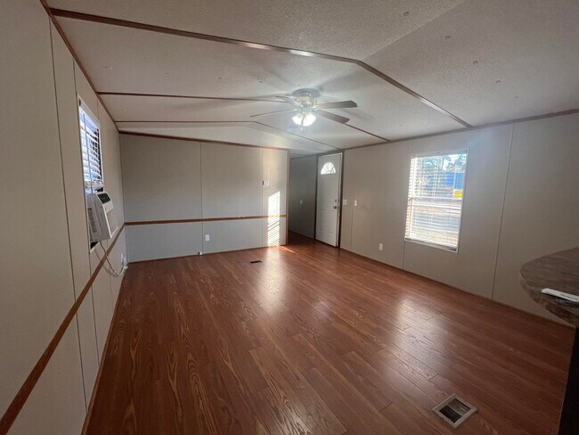 Foto del edificio - 295 Sawgrass Ct