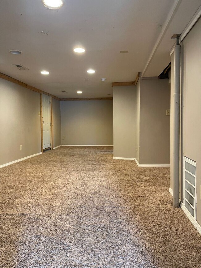 Foto del edificio - Beautiful 4 Bedroom House!!