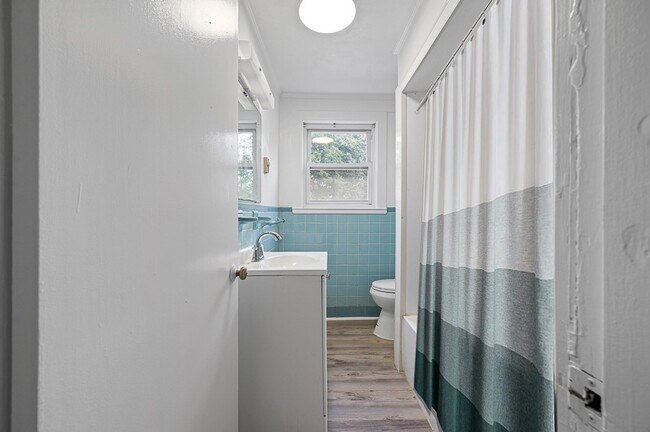 Building Photo - 50 Ruggles St