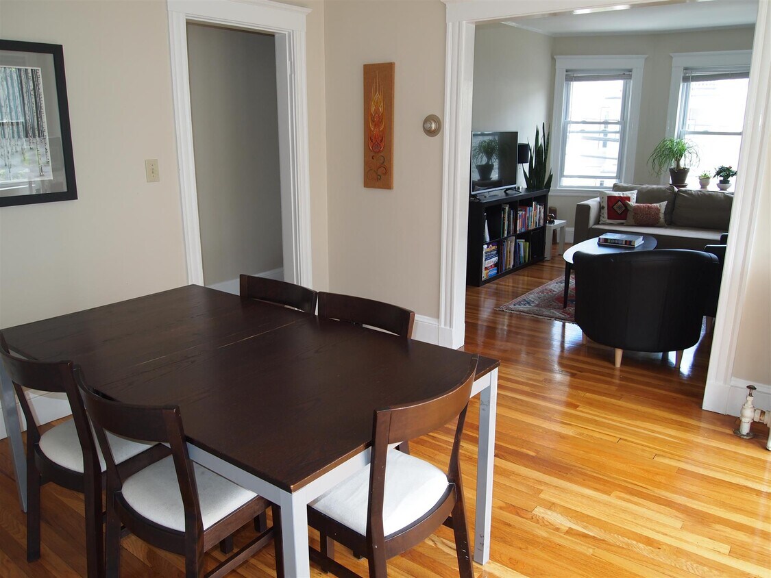 Primary Photo - 56 Standish St