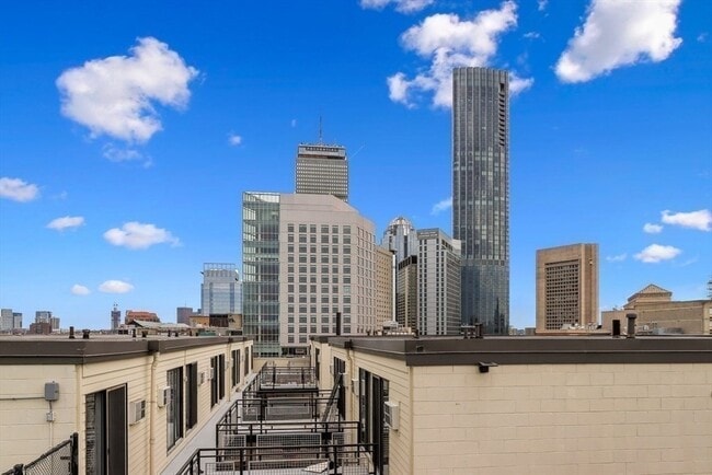 Building Photo - 12 Stoneholm St