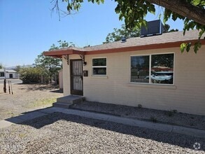 Building Photo - 4433 Yandell Dr