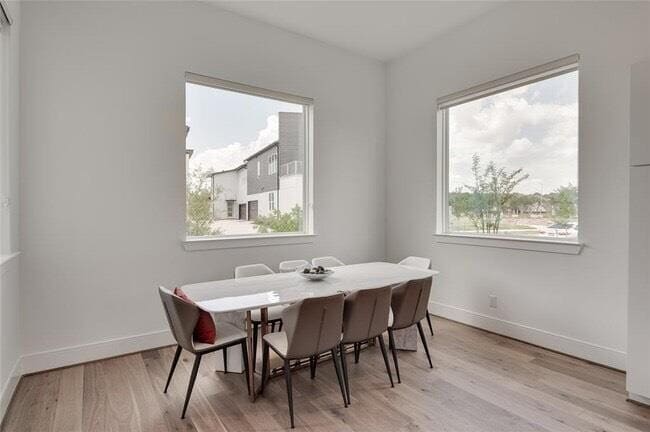 Building Photo - 9805 Finch Fls Ln