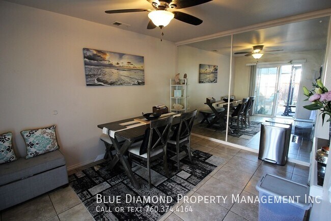 Foto del edificio - Spacious 3 BR in Oceanside