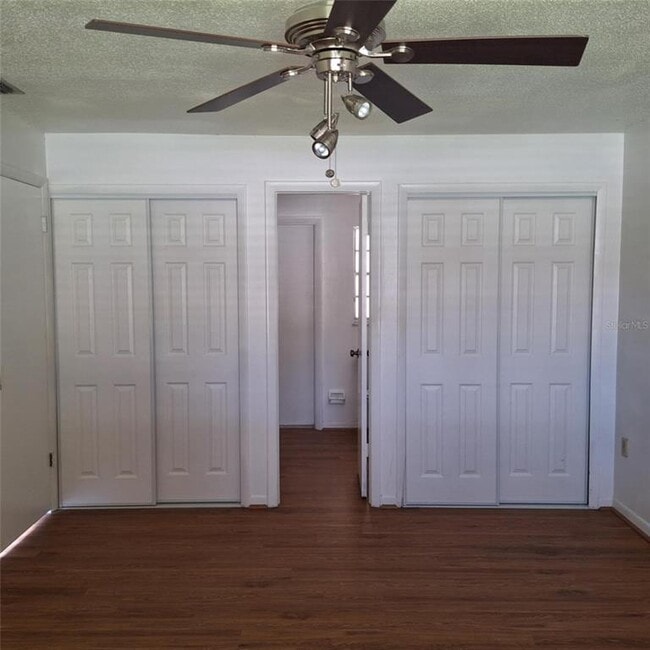 Building Photo - 514 Spring Oaks Blvd