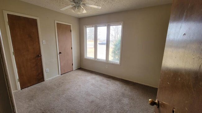 Building Photo - 1107 80th St