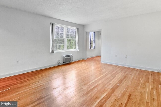 Foto del edificio - 3051 Idaho Ave NW