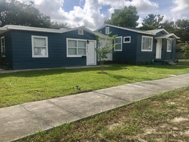 Duplex home with completely separate Units A and B - 220 38th St N